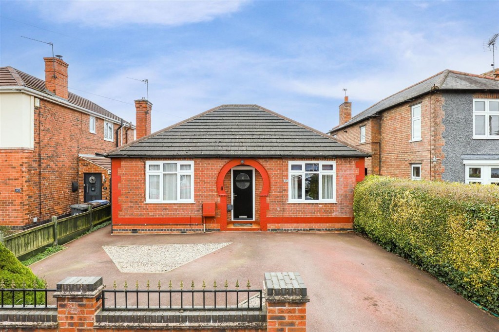 Oakland Avenue, Long Eaton, NG10