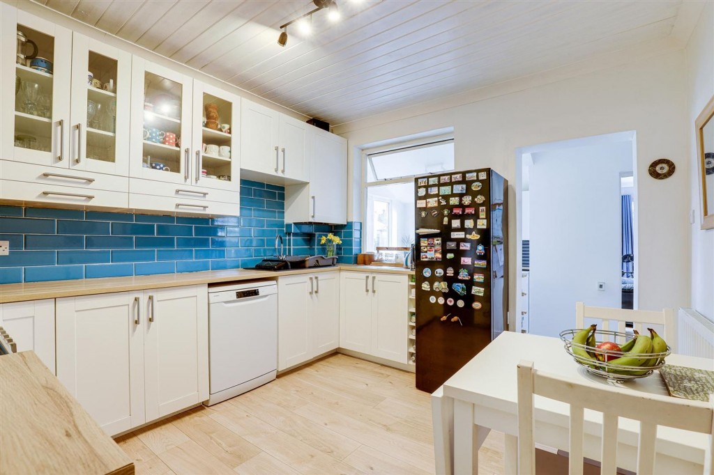 Oakland Avenue, Long Eaton, NG10