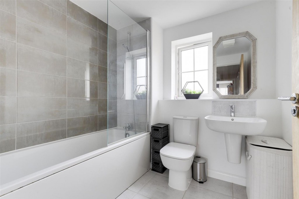 Jasmine Gardens, Edwalton, NG12