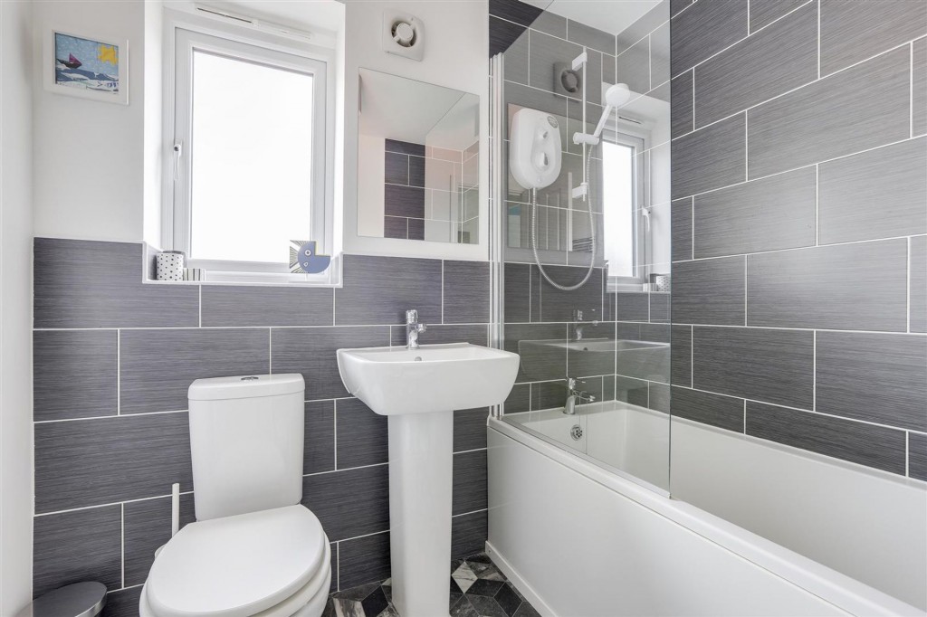 Gisbey Road, Ilkeston, DE7