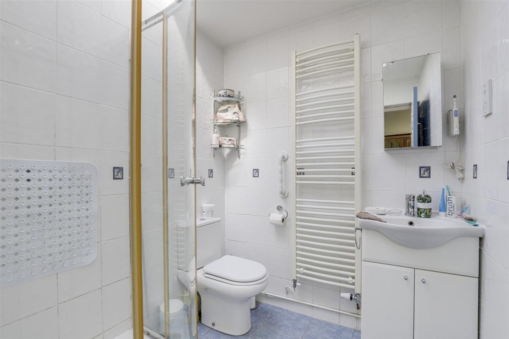 Lambley Road, Lowdham, NG14