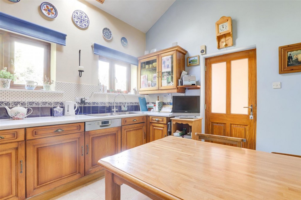 Lambley Road, Lowdham, NG14