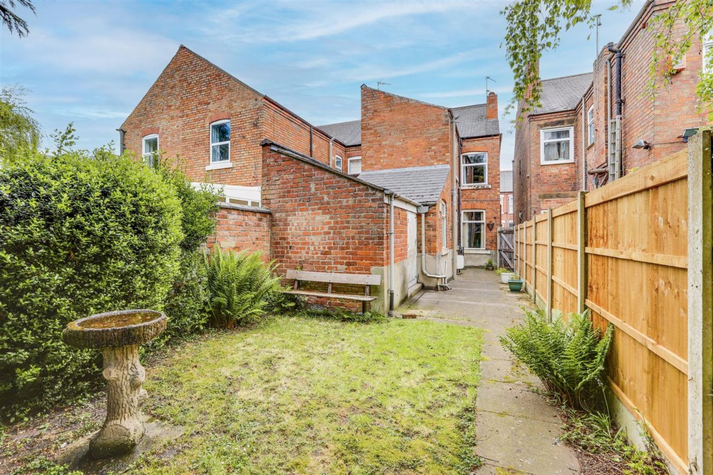 Curzon Street, Long Eaton, NG10