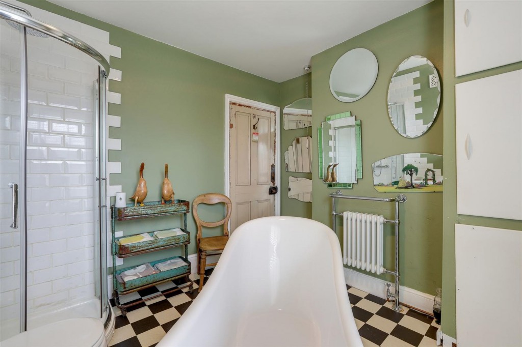 Highbury Road, Nottingham, NG6