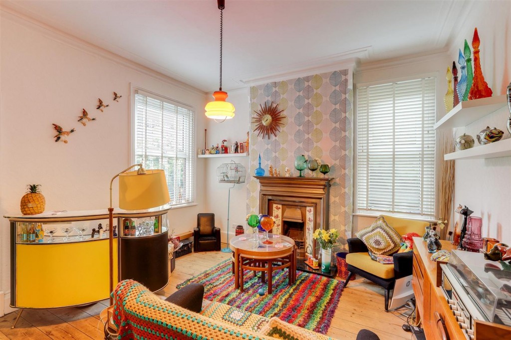 Highbury Road, Nottingham, NG6