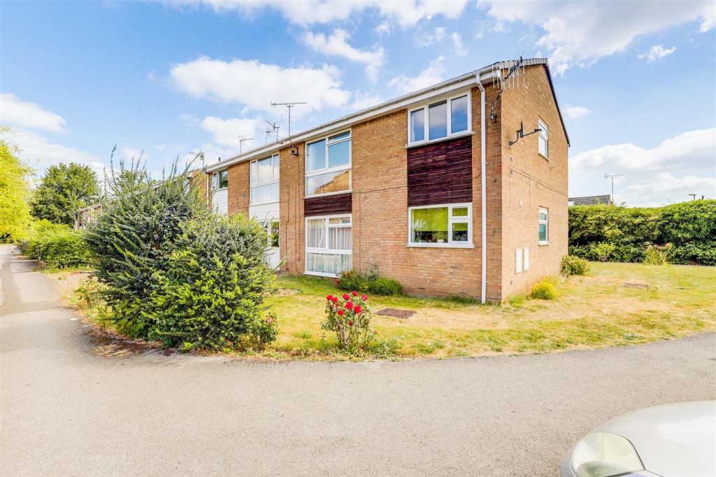 Balmoral Grove, Hucknall, NG15