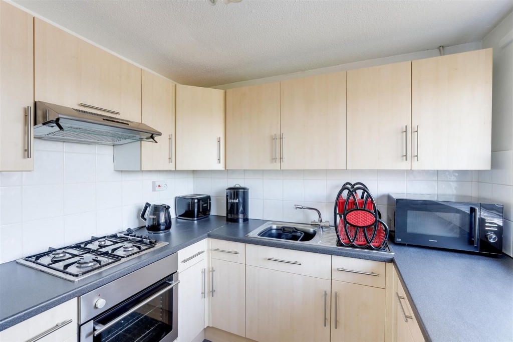 Balmoral Grove, Hucknall, NG15