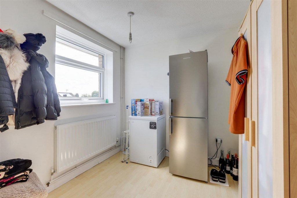 Balmoral Grove, Hucknall, NG15