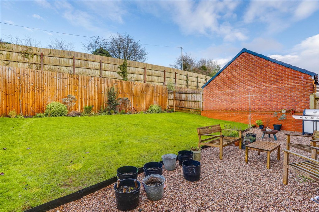 Hewer Close, Eastwood, NG16