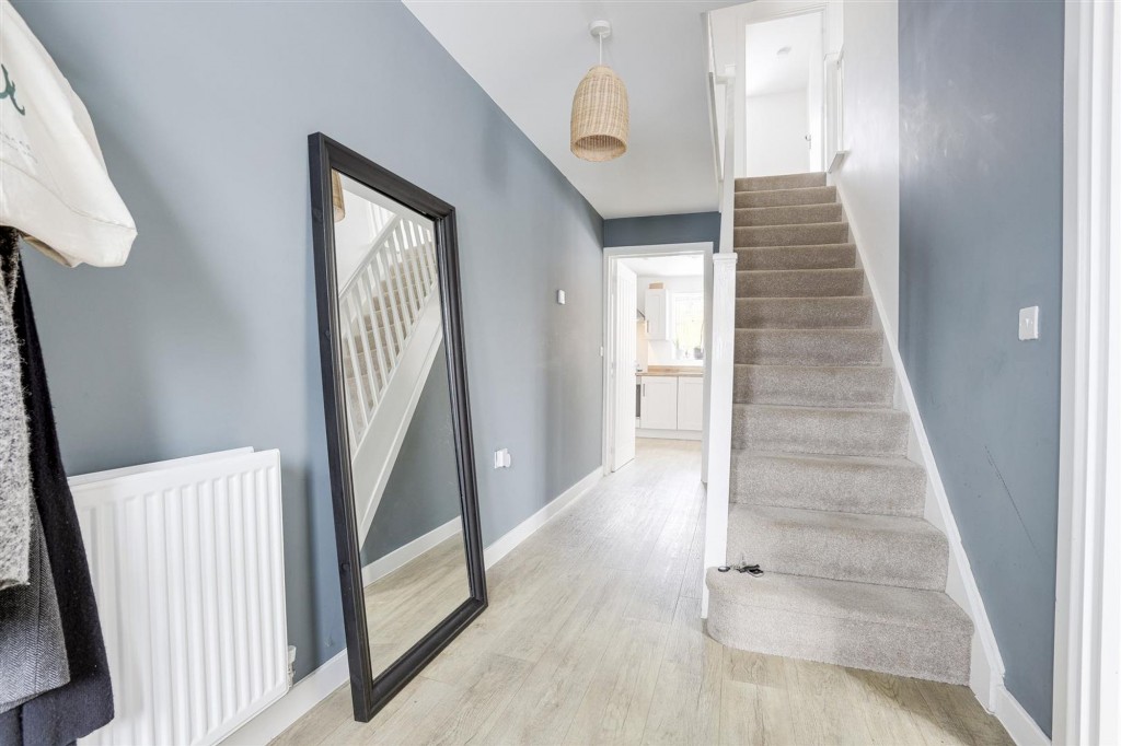 Hewer Close, Eastwood, NG16