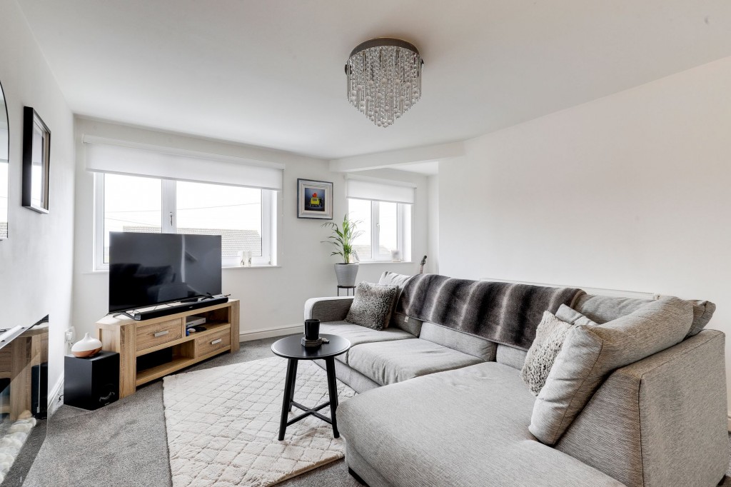 Derwent Drive, Kirkby-In-Ashfield, NG17