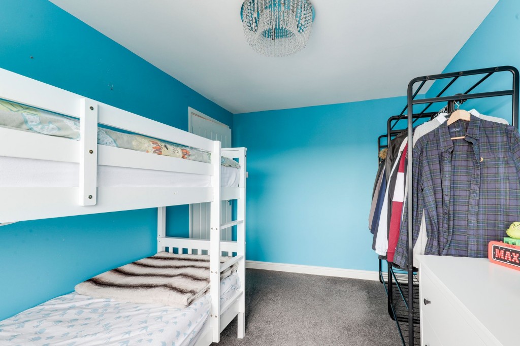 Derwent Drive, Kirkby-In-Ashfield, NG17