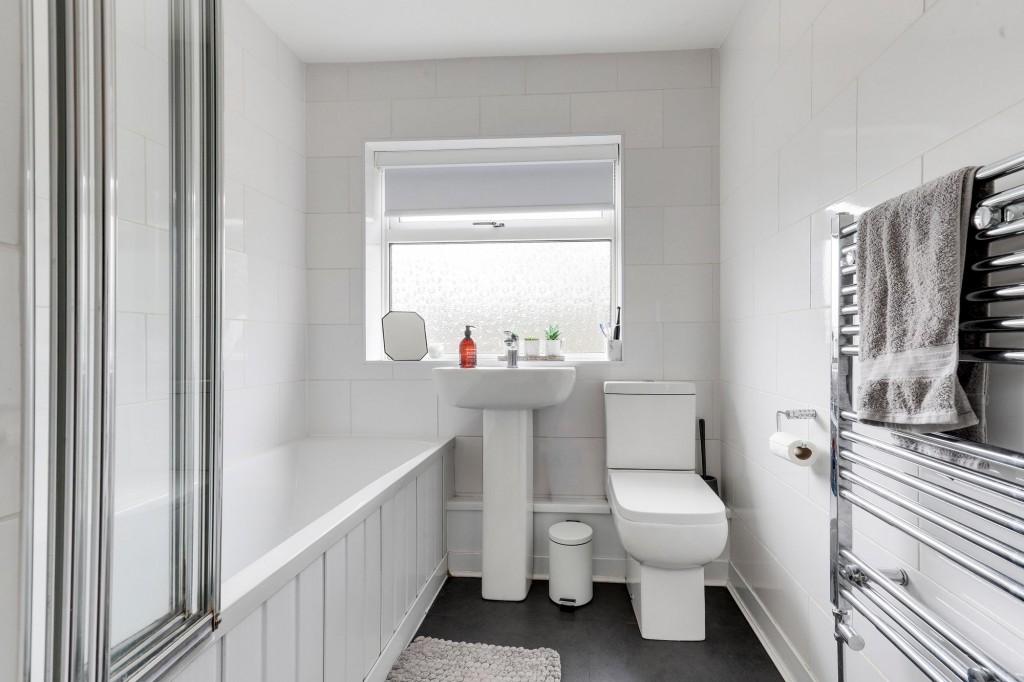 Derwent Drive, Kirkby-In-Ashfield, NG17