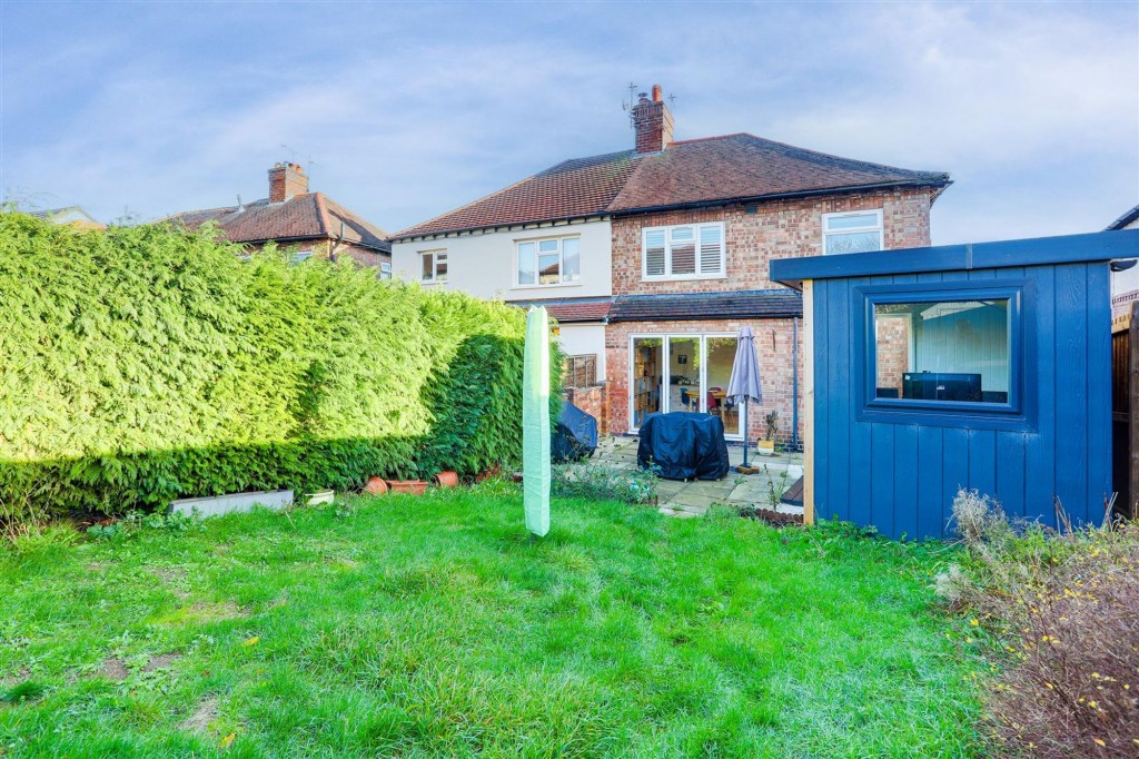 Robinet Road, Beeston, NG9