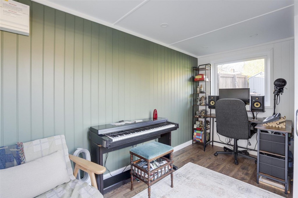 Robinet Road, Beeston, NG9