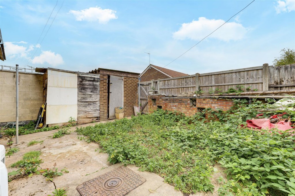 Cawston Gardens, Nottingham, NG6