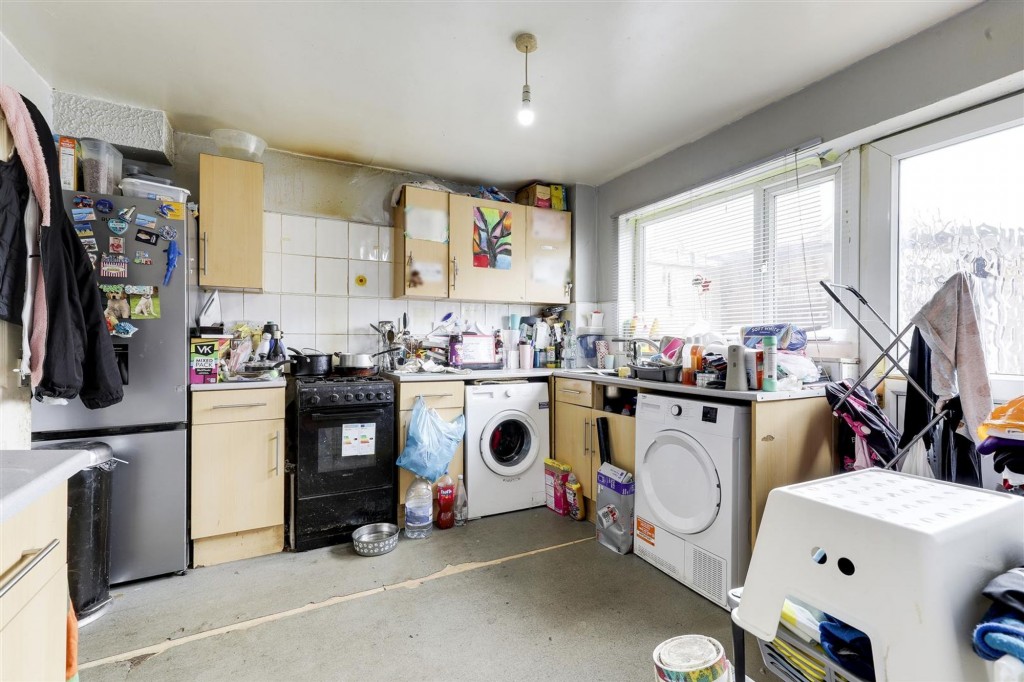 Cawston Gardens, Nottingham, NG6