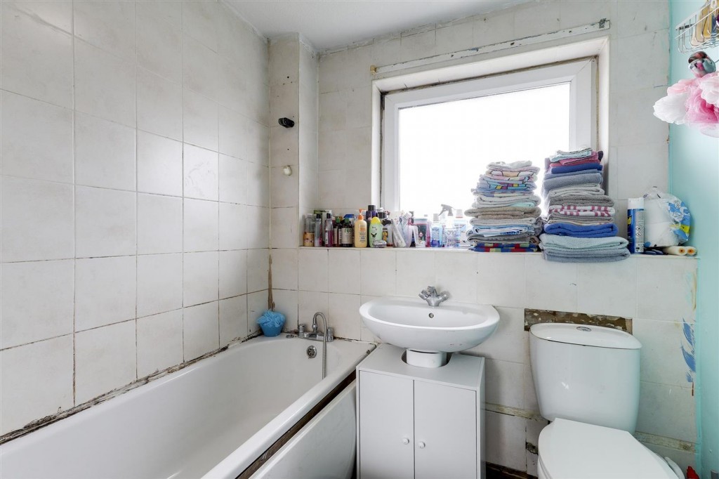 Cawston Gardens, Nottingham, NG6