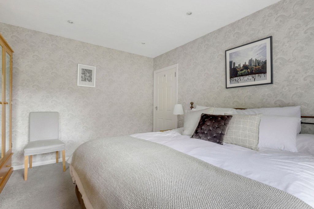 Lyndhurst Gardens, West Bridgford, NG2