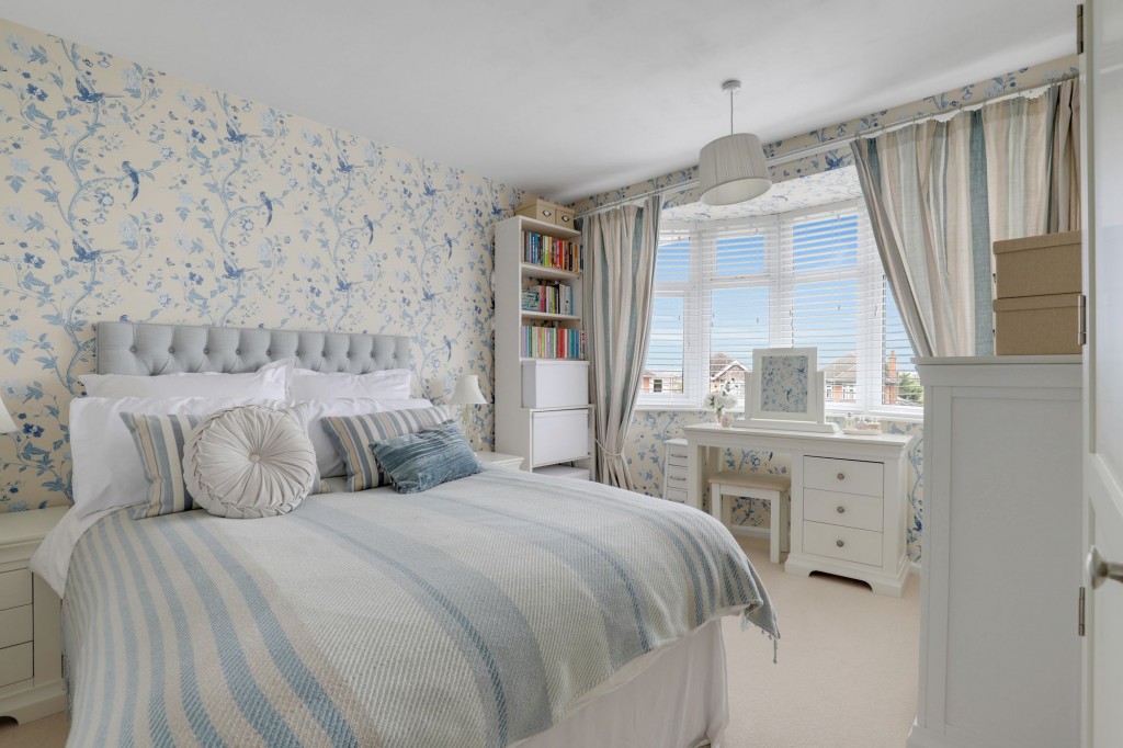 Lyndhurst Gardens, West Bridgford, NG2