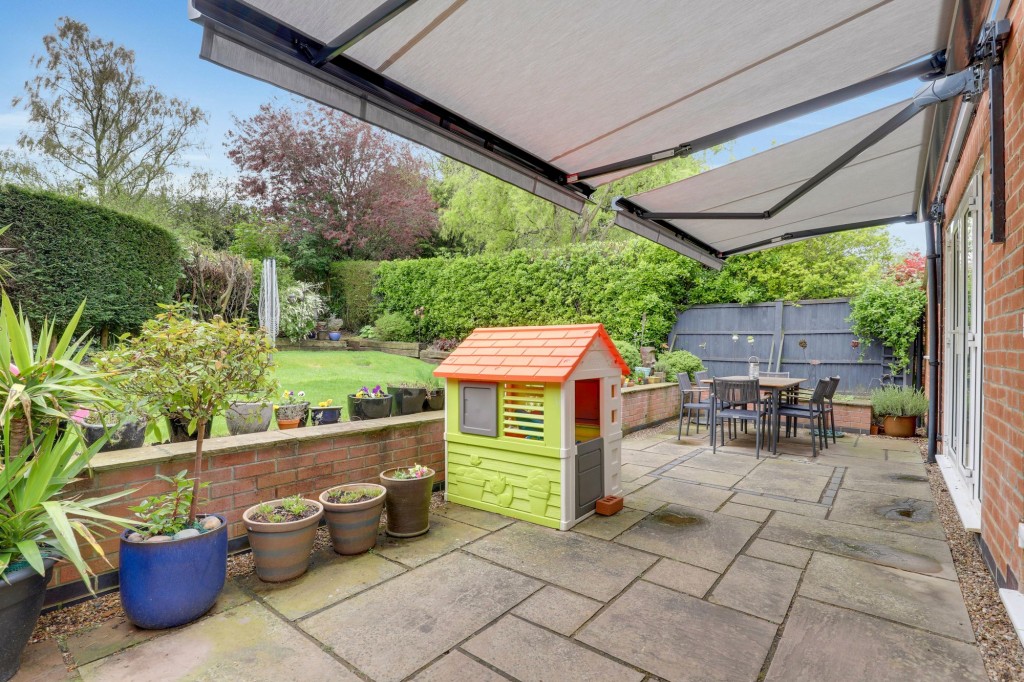 Lyndhurst Gardens, West Bridgford, NG2