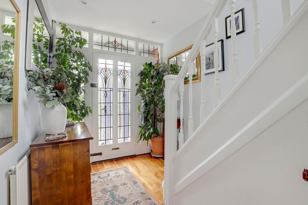 Lyndhurst Gardens, West Bridgford, NG2