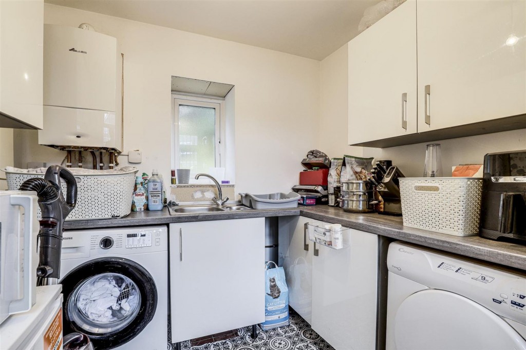 Meadow Road, Netherfield, NG4