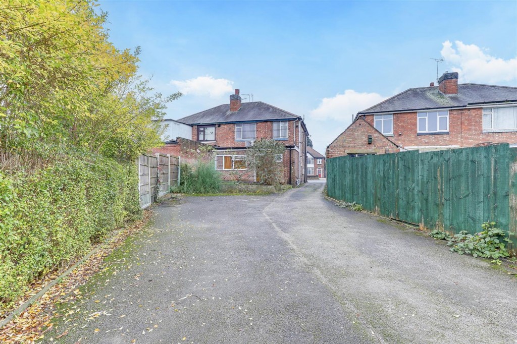 Nuthall Road, Nottingham, NG8