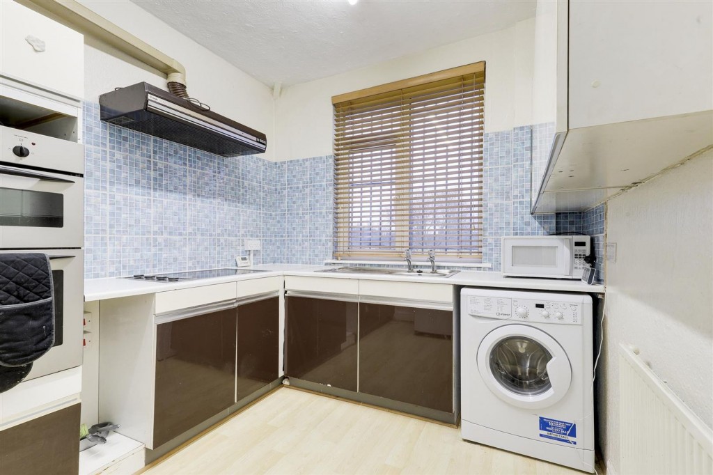 Nuthall Road, Nottingham, NG8