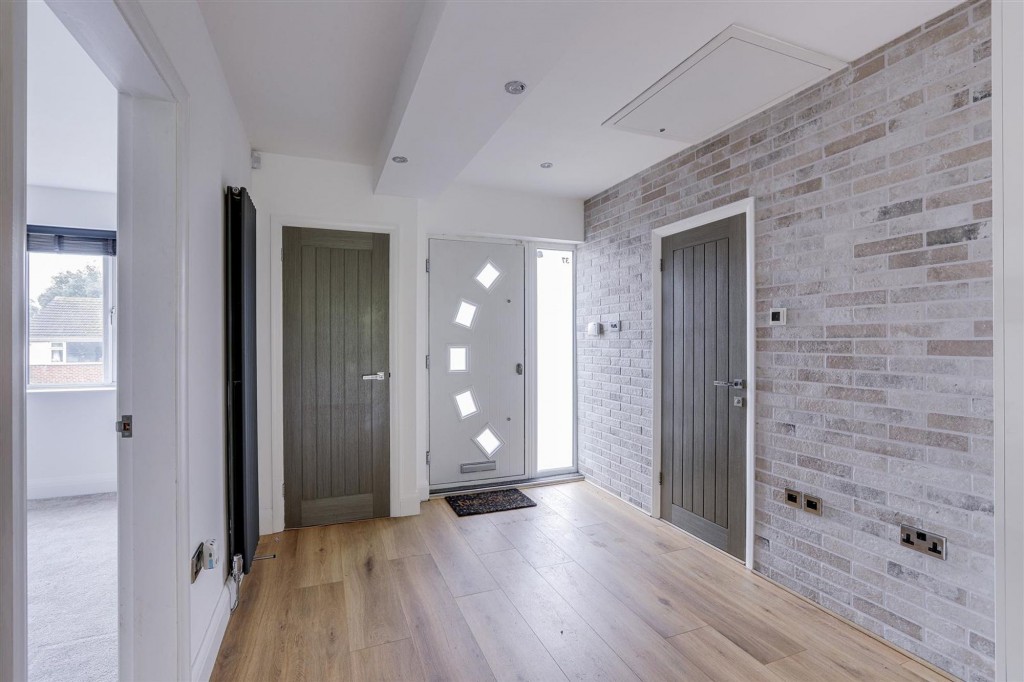 Longridge Road, Woodthorpe, NG5