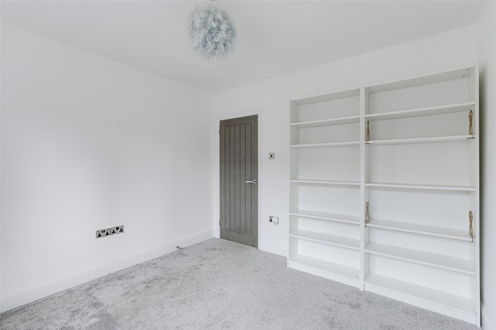 Longridge Road, Woodthorpe, NG5