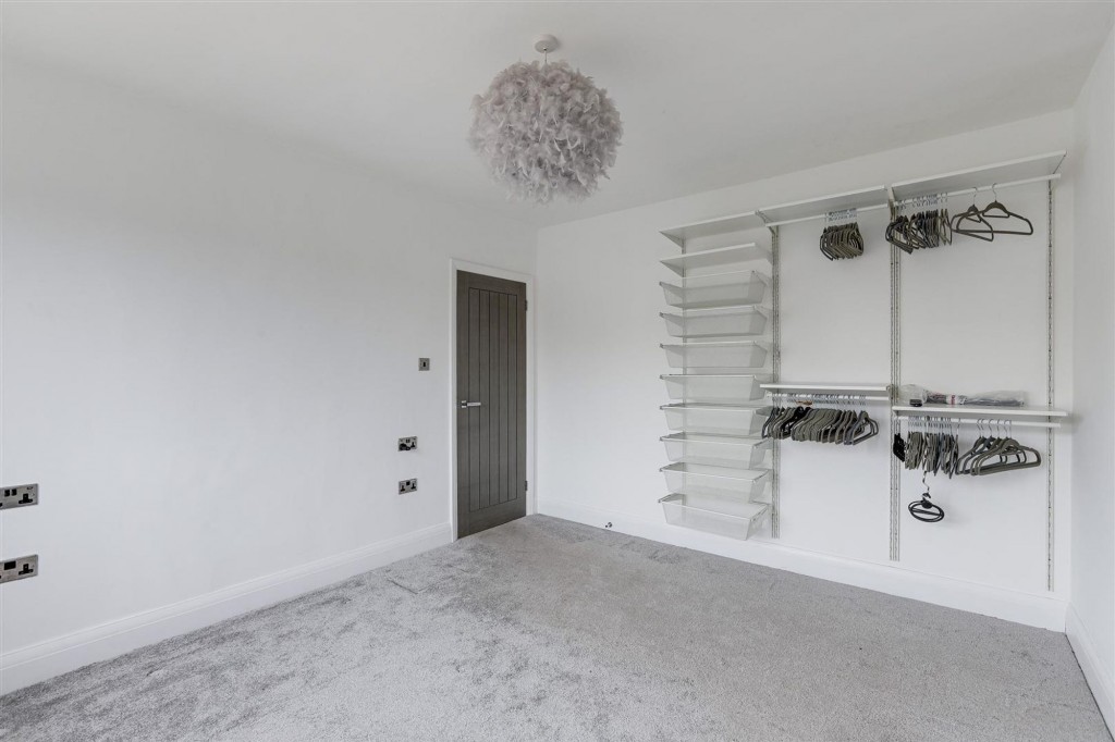 Longridge Road, Woodthorpe, NG5