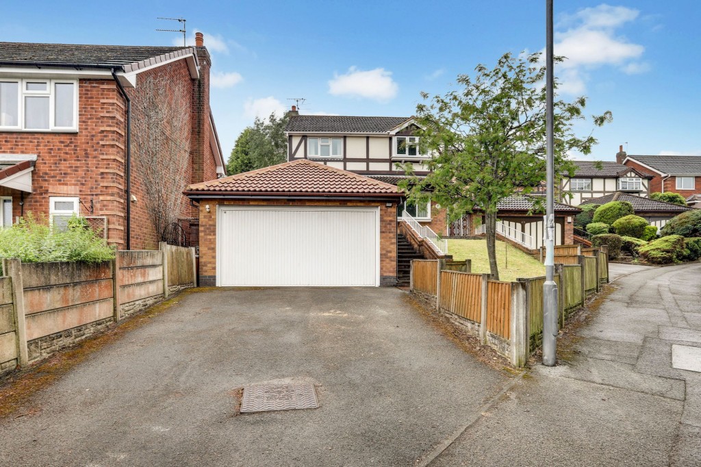 Deer Park Drive, Arnold, NG5