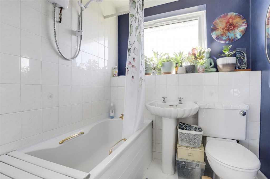 Heron Drive, Lenton, NG7