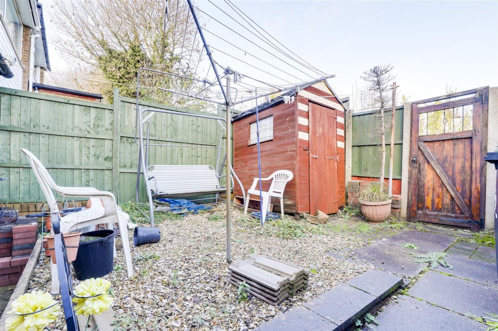 Third Avenue, Gedling, NG4