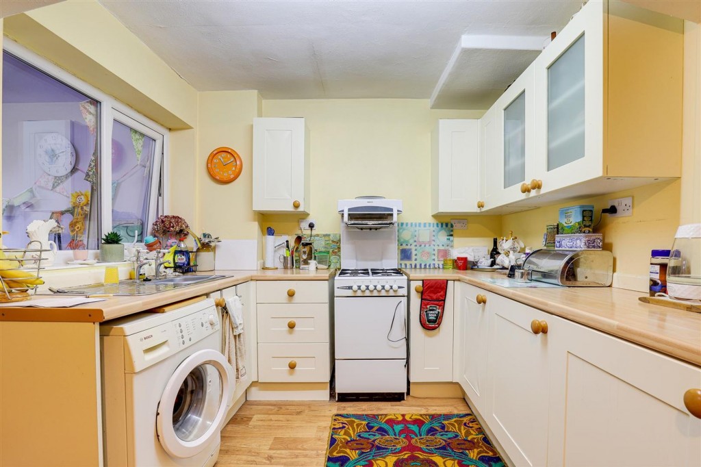 Third Avenue, Gedling, NG4