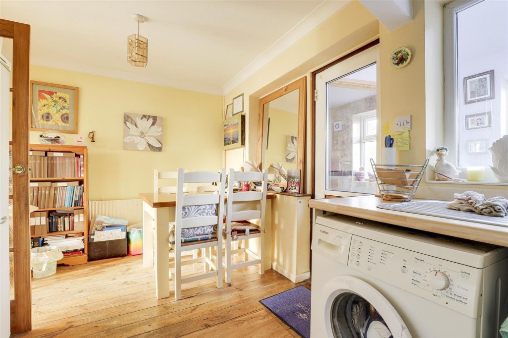 Third Avenue, Gedling, NG4