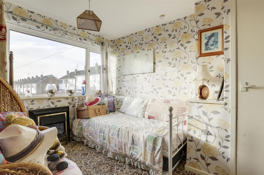 Third Avenue, Gedling, NG4