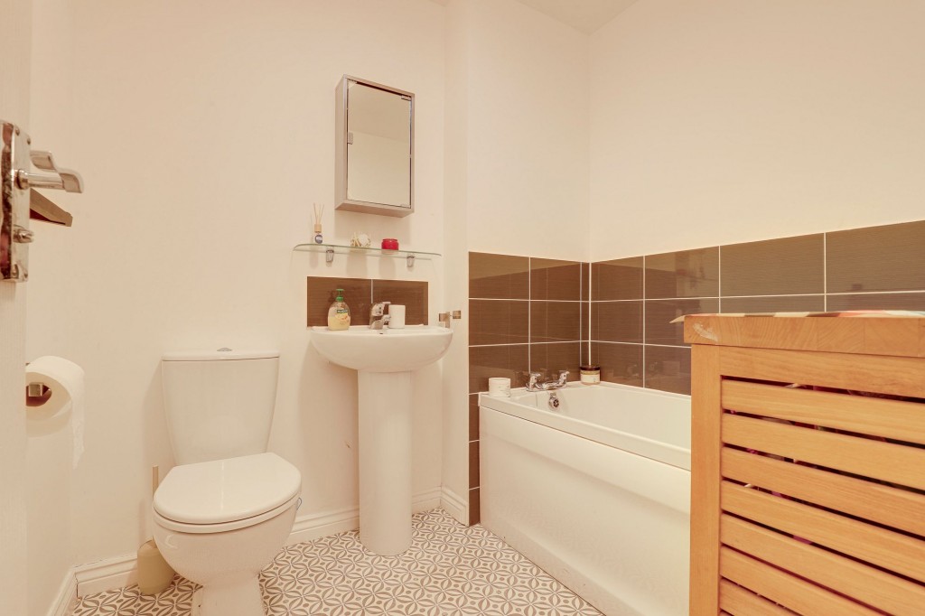 Axmouth Drive, Mapperley, NG3