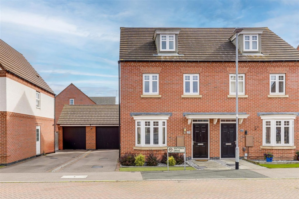 Antonia Drive, Hucknall, NG15