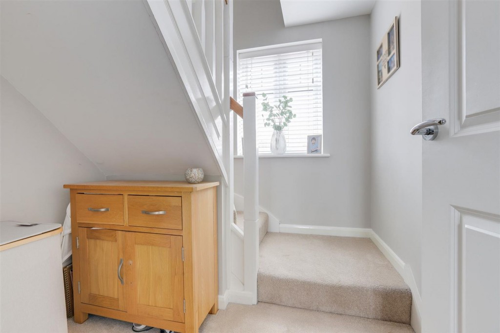 Antonia Drive, Hucknall, NG15