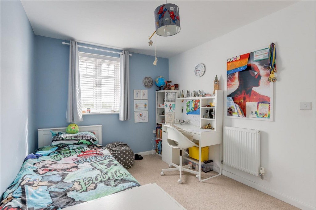 Antonia Drive, Hucknall, NG15