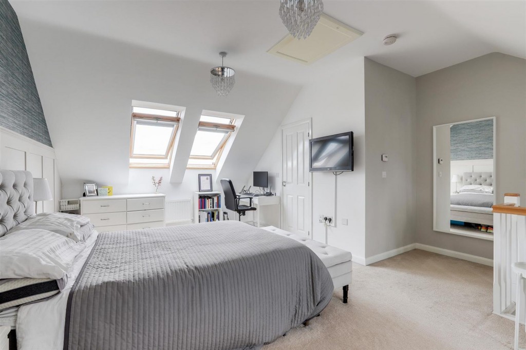 Antonia Drive, Hucknall, NG15