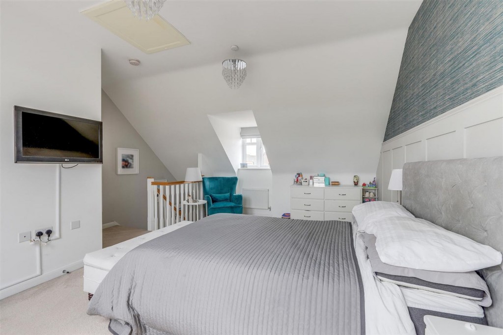 Antonia Drive, Hucknall, NG15