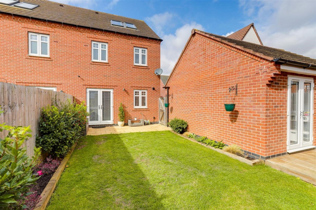 Antonia Drive, Hucknall, NG15