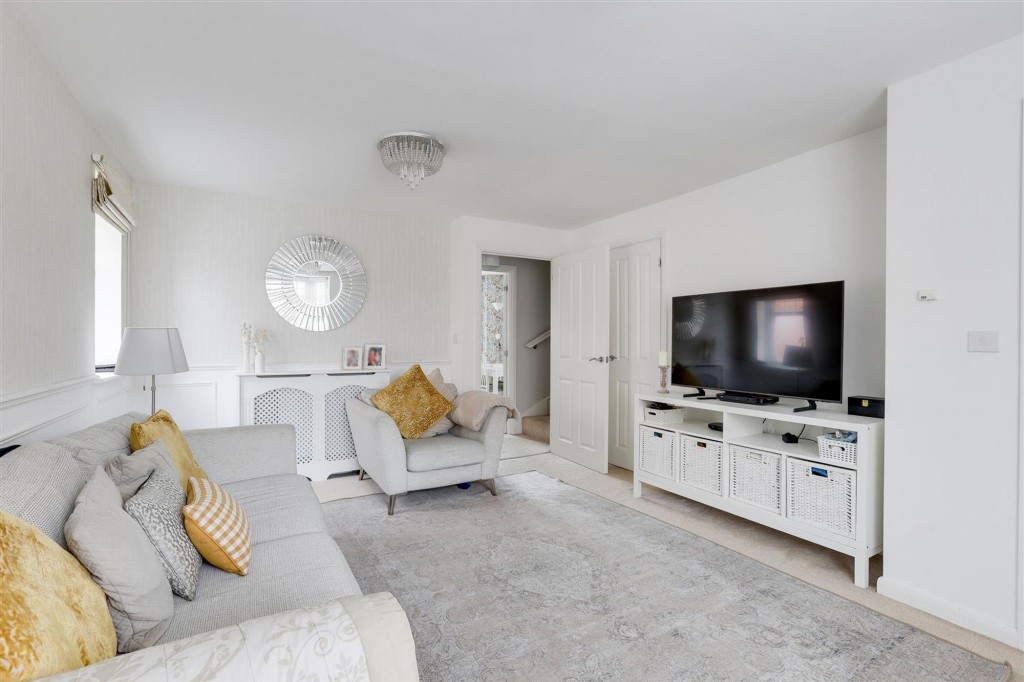 Antonia Drive, Hucknall, NG15