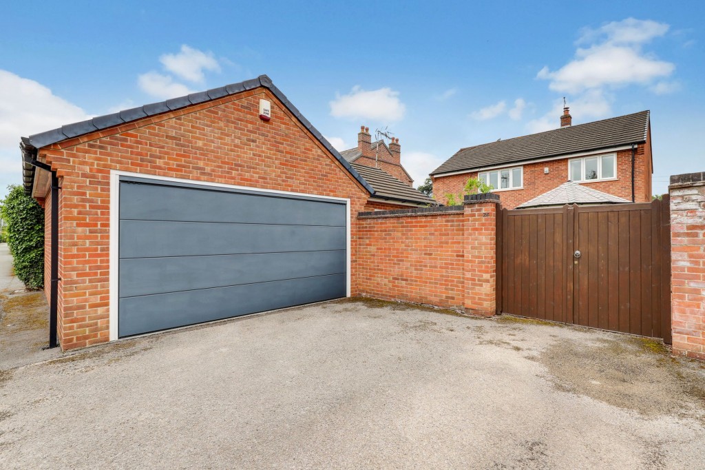 Wellington Road, Burton Joyce, NG14