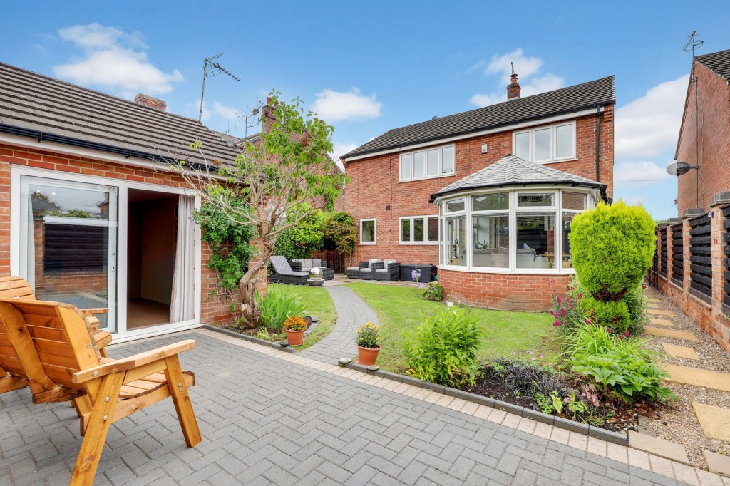 Wellington Road, Burton Joyce, NG14