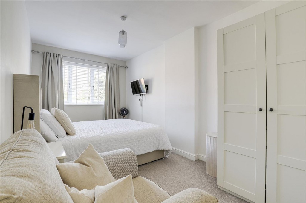 Besecar Avenue, Gedling, NG4