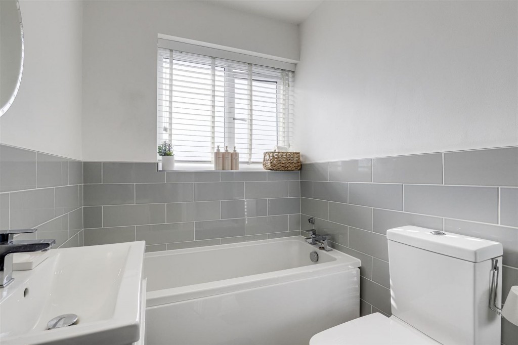 Besecar Avenue, Gedling, NG4